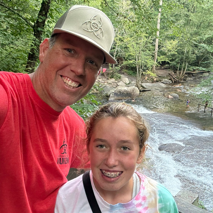 Iconic Creek- Seven-Panel